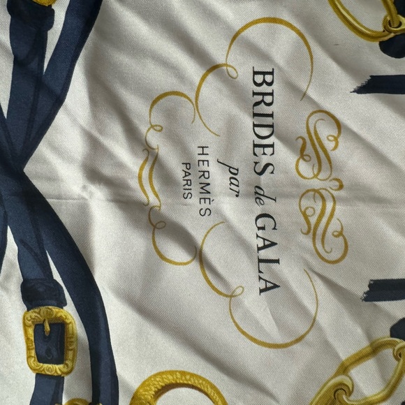 Hermès NAVY & WHITE 'BRIDES DE GALA' SILK SCARF 90 - Picture 2 of 7